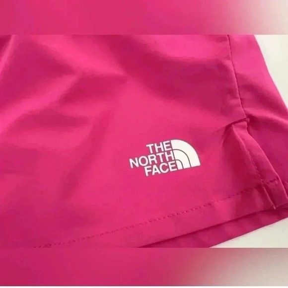 THE NORTH FACE Short Women Pink Glow Size Large Wonder Shorts NWT - Picture 6 of 9